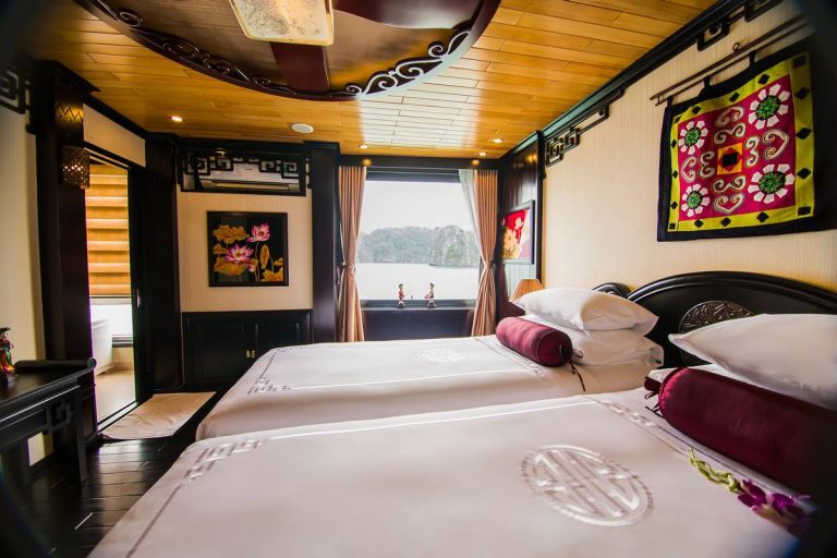 luxury-cabin-dragon-legend-cruise